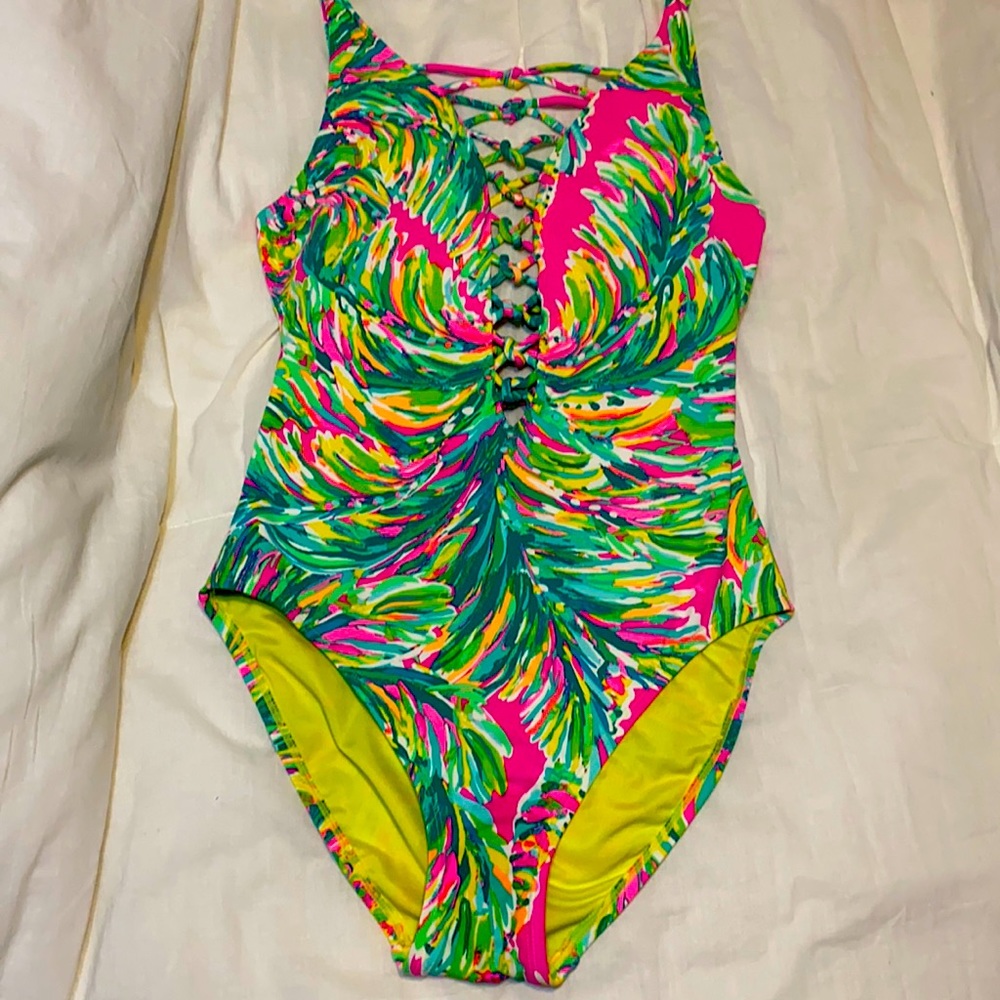 NWOT Lilly Pulitzer swimsuit 4 HTF!